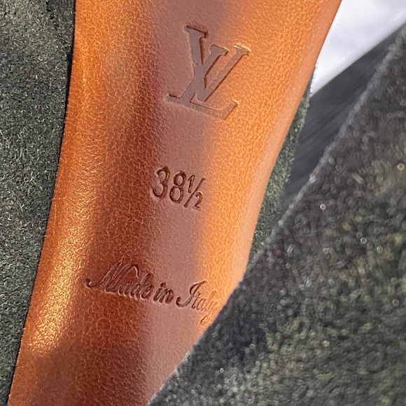 Louis Vuitton Suede Knee High Ridge Accent Heeled Boots 38.5 - Picture 11 of 11